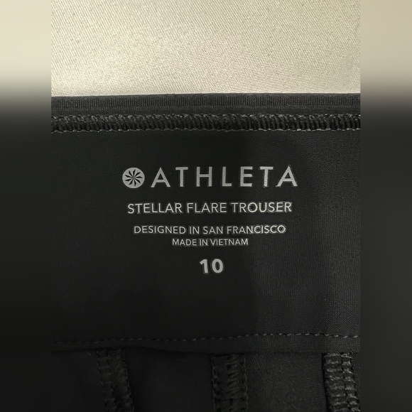 ***Host pick****ATHLETA Stellar Flare Trouser Size 10 Black Zipper Leg Opening - Picture 8 of 9